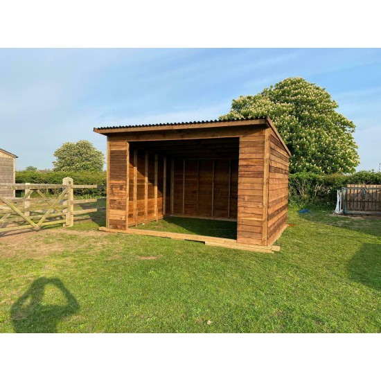 12ft x 12ft Animal Horse Field Shelter / Stable Options of Skids